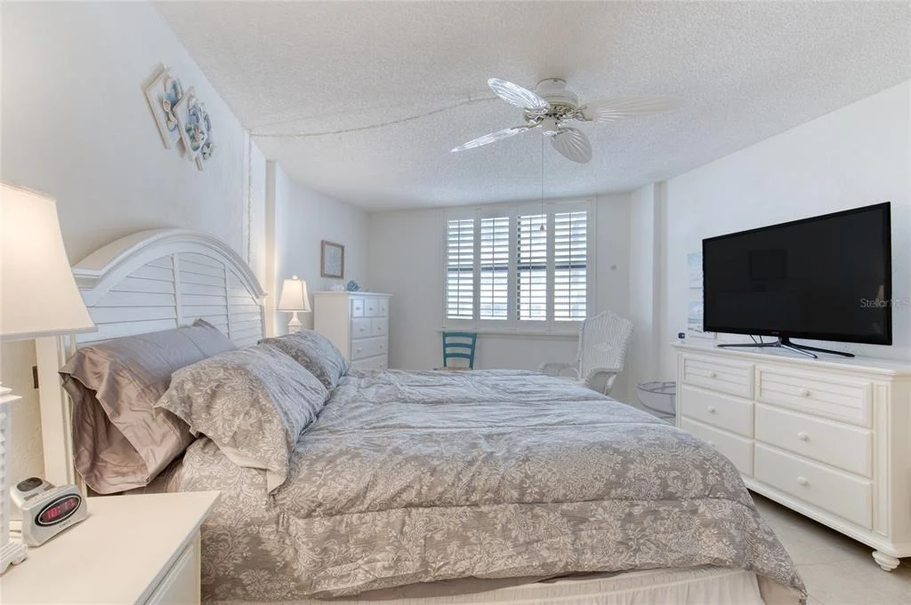Photo of Unit 609 at 1415 OCEAN SHORE BOULEVARD