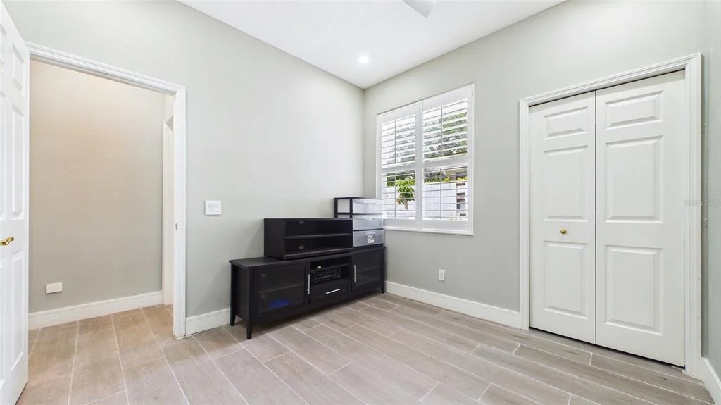 Photo of 7225 RIVER FOREST LANE