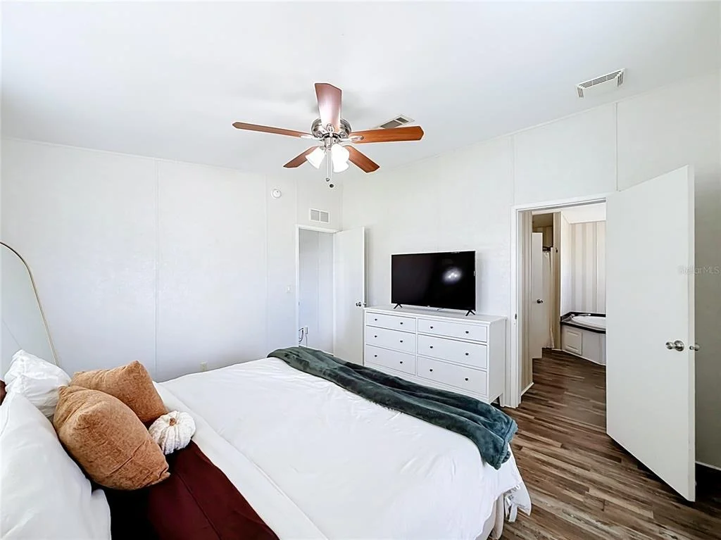 Photo of 25110 ALAMANDA DR