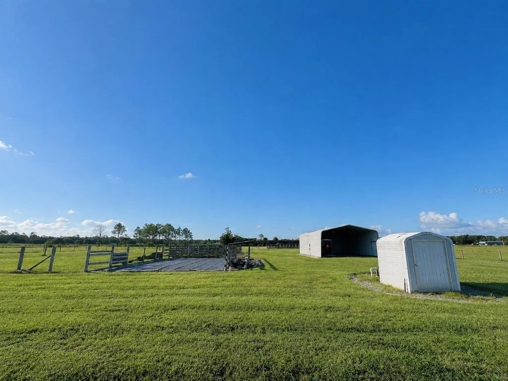 Photo of 9120 COUNTY ROAD 304