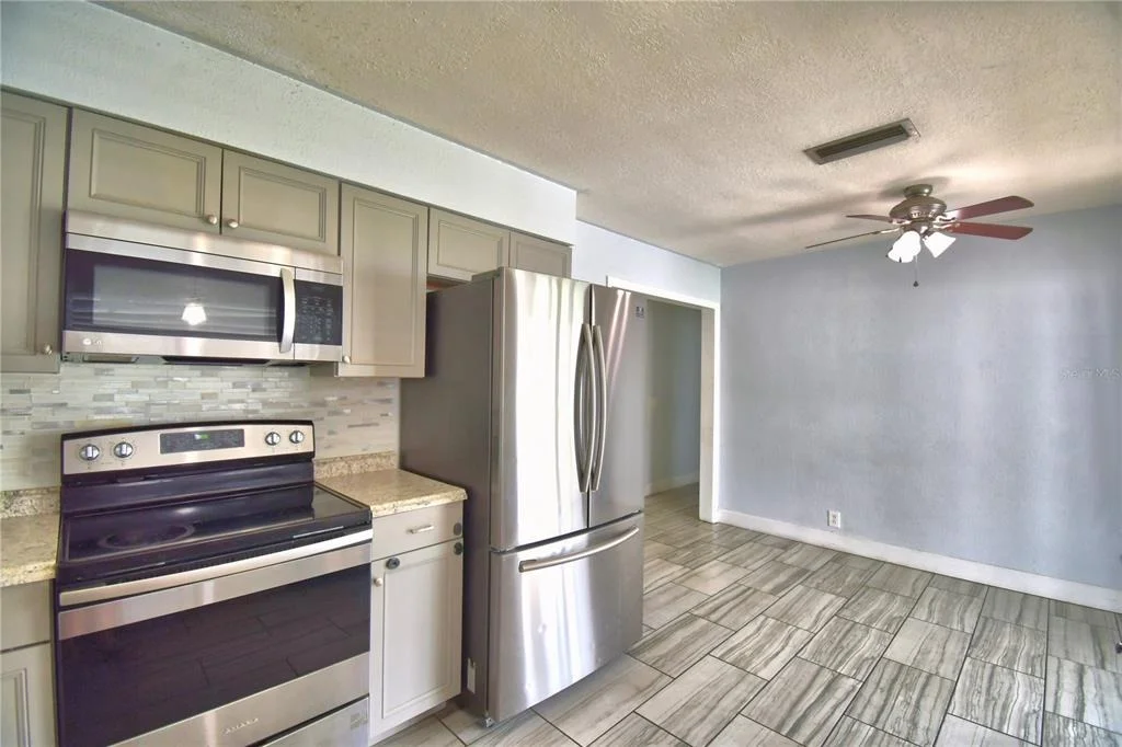 Photo of 153 BROWNING CIR