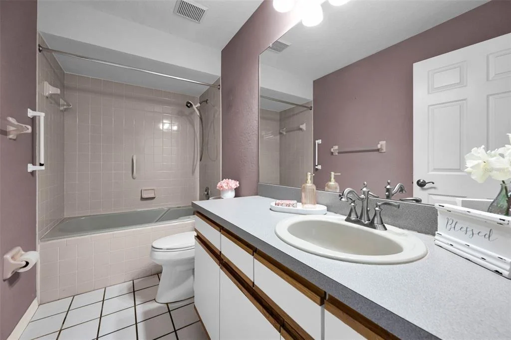 Photo of 8919 KEATS DRIVE