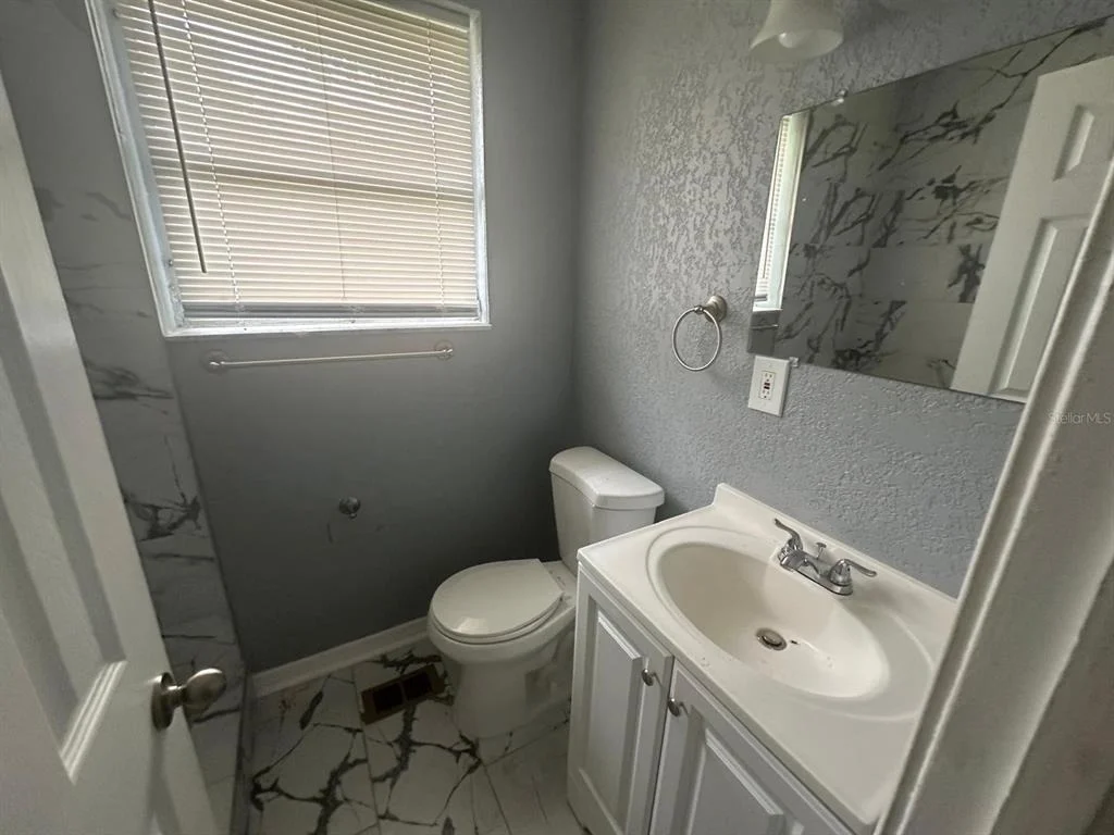 Photo of 1430 RON ROAD