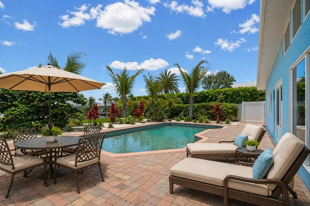 Photo of 528 KEY ROYALE DRIVE