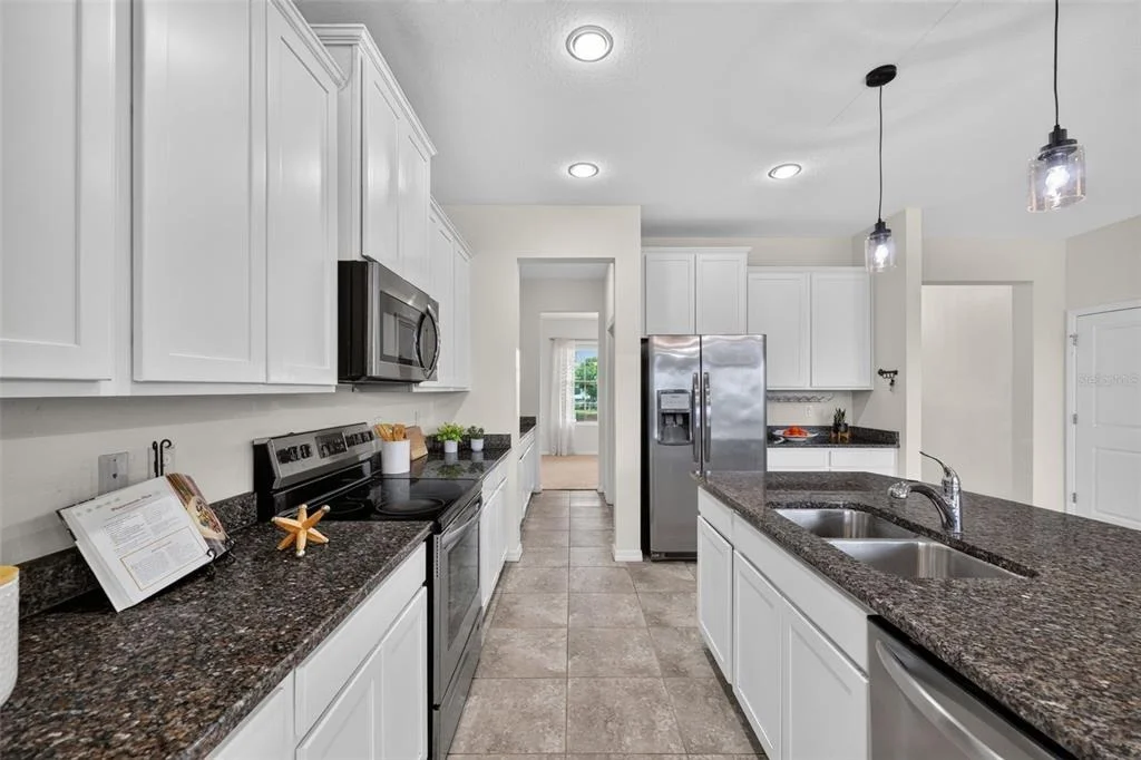 Photo of 6541 DEVESTA LOOP