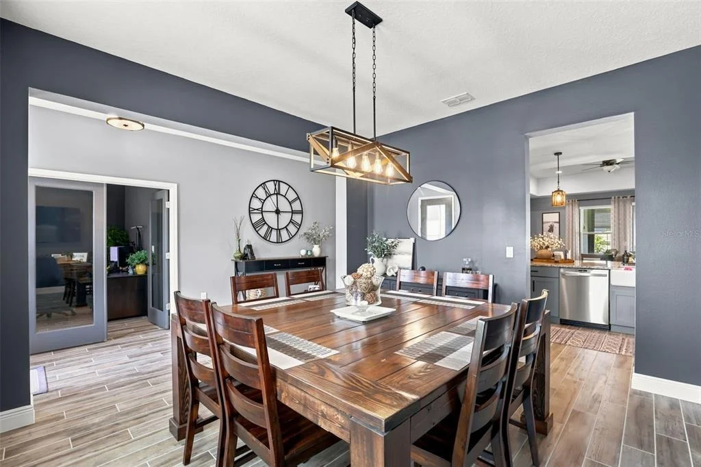 Photo of 4924 GOLDEN ZENITH WAY