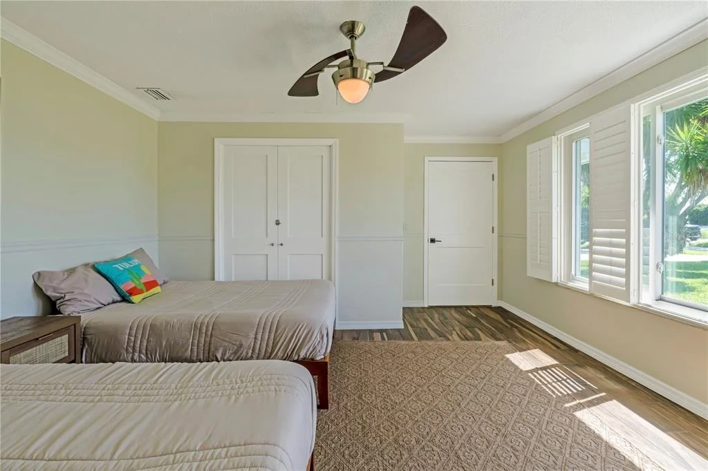 Photo of 988 SHOCKNEY DRIVE