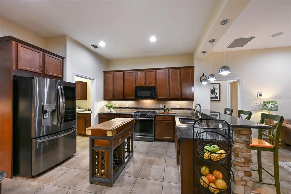 Photo of 525 MAST DRIVE