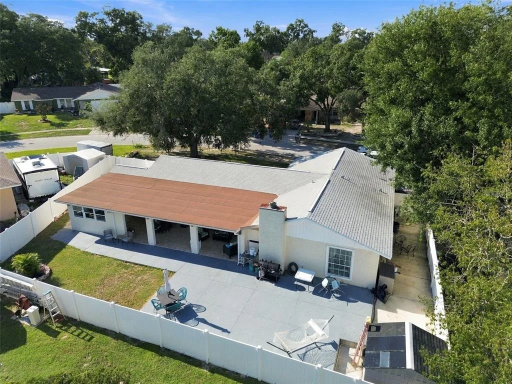 Photo of 1325 OAKCREST DRIVE