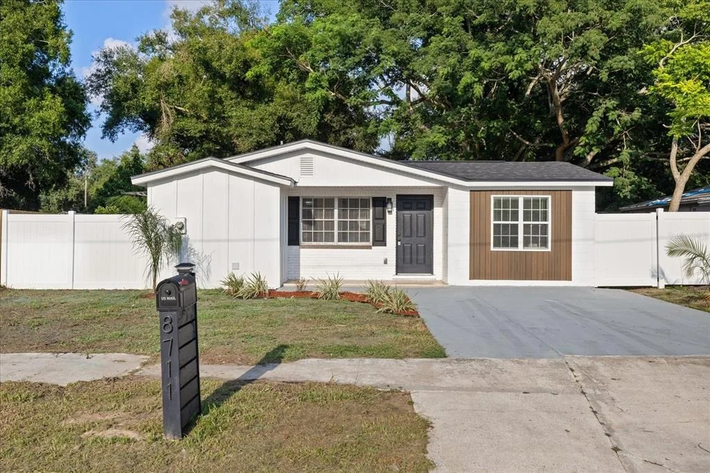 Photo of 8711 N RIVER FOREST CIRCLE