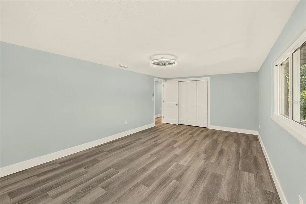 Photo of 1595 OAK LANE