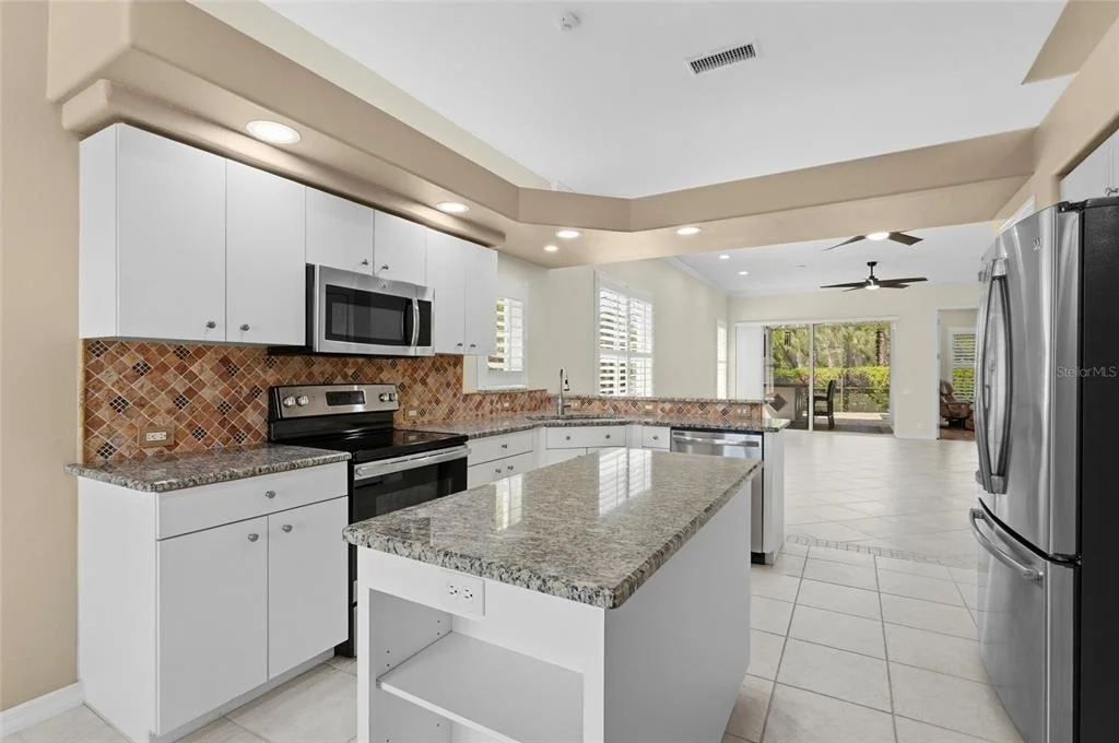 Photo of 7161 DREWRYS BLUFF
