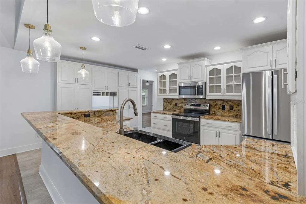 Photo of 16205 SAWGRASS CIRCLE
