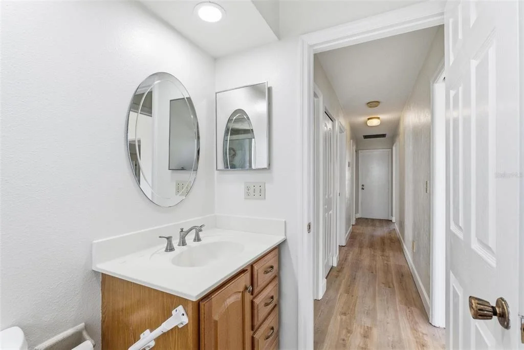 Photo of 33 E SEA HARBOR