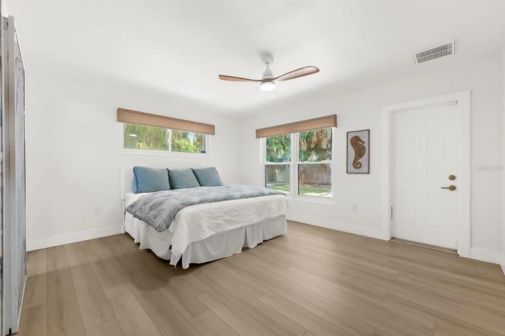 Photo of 730 BAY ESPLANADE