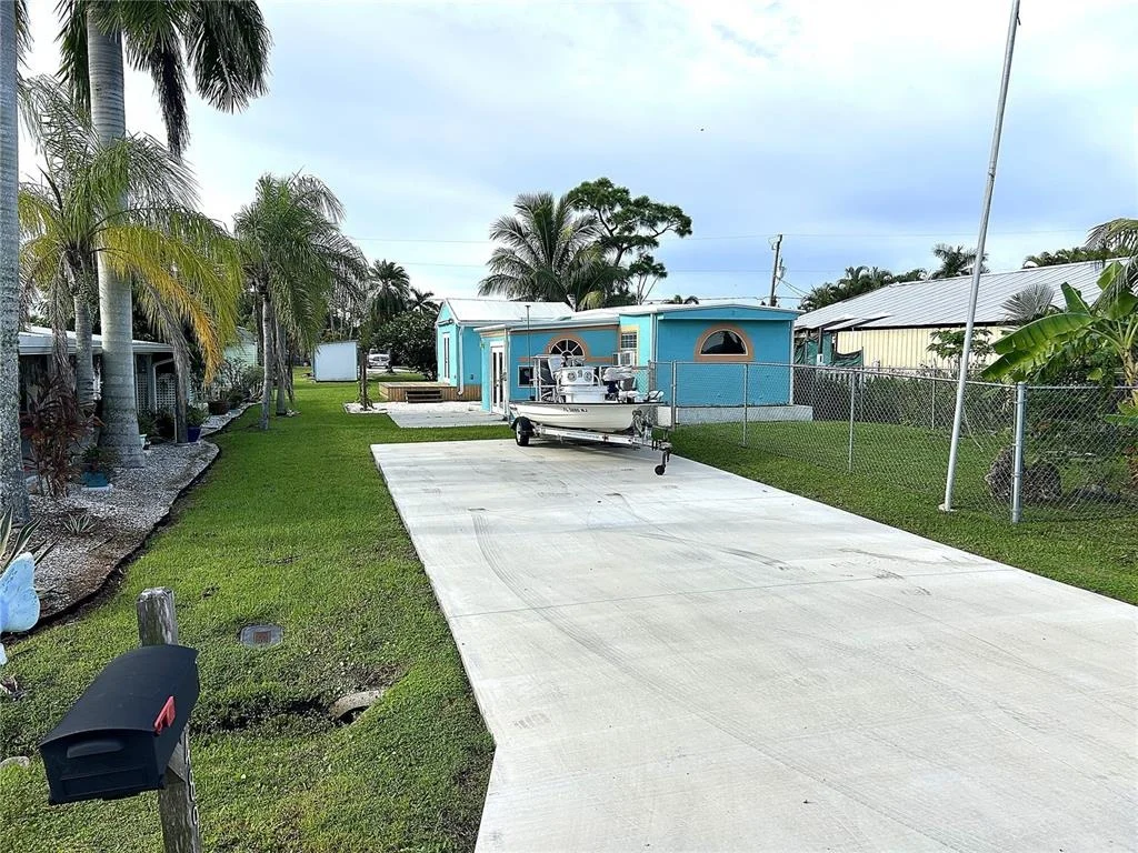Photo of 5489 MEADOWLARK LANE