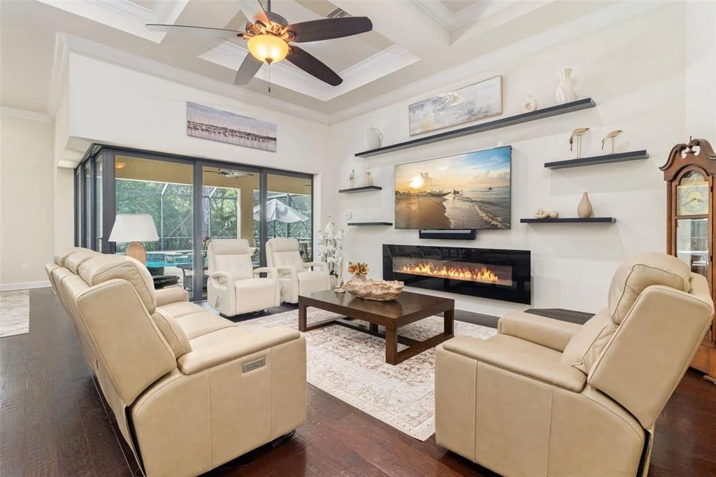 Photo of 16293 CAMDEN LAKES CIRCLE