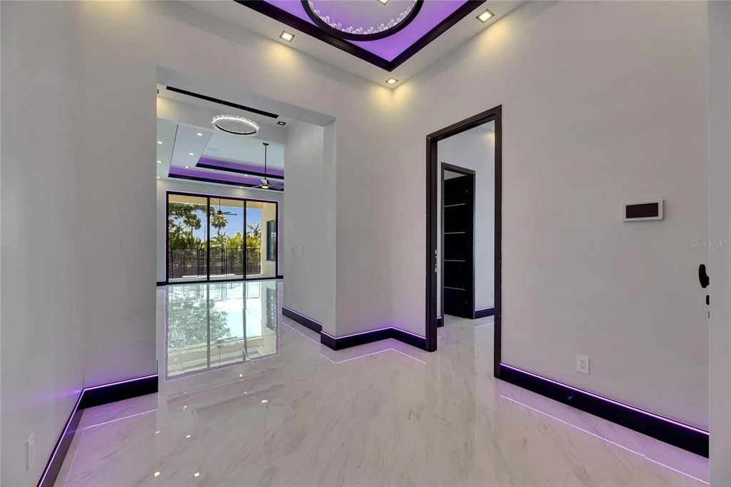 Photo of 6532 SIMONE SHORES CIRCLE