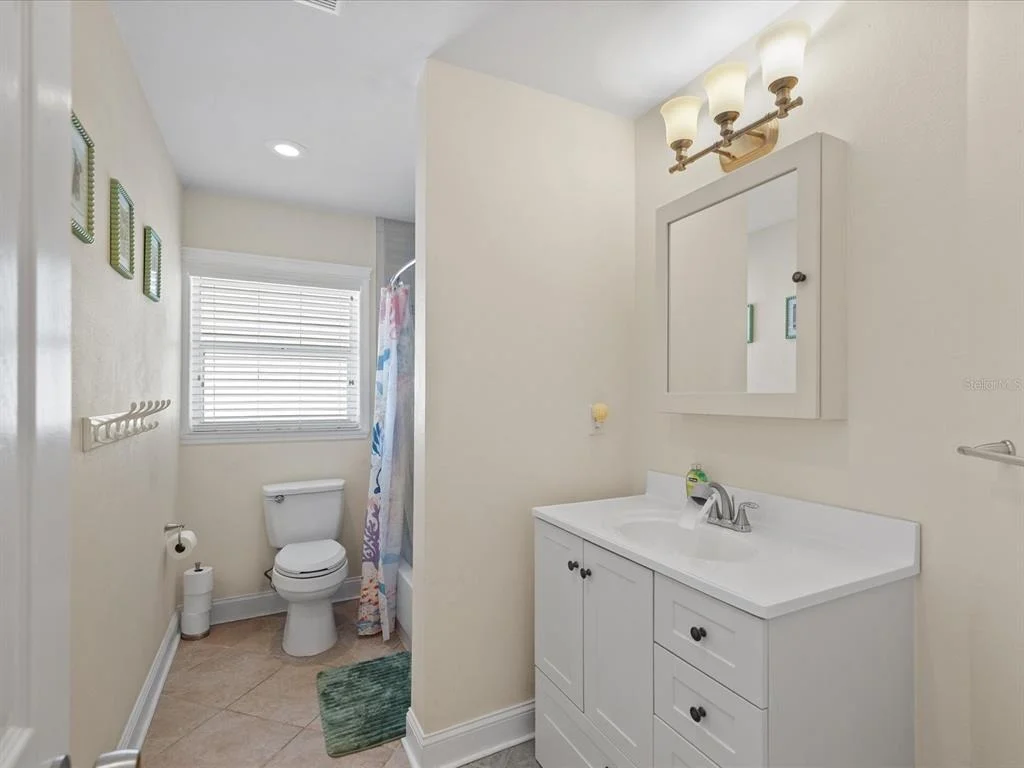Photo of 118 LIVE OAK LANE