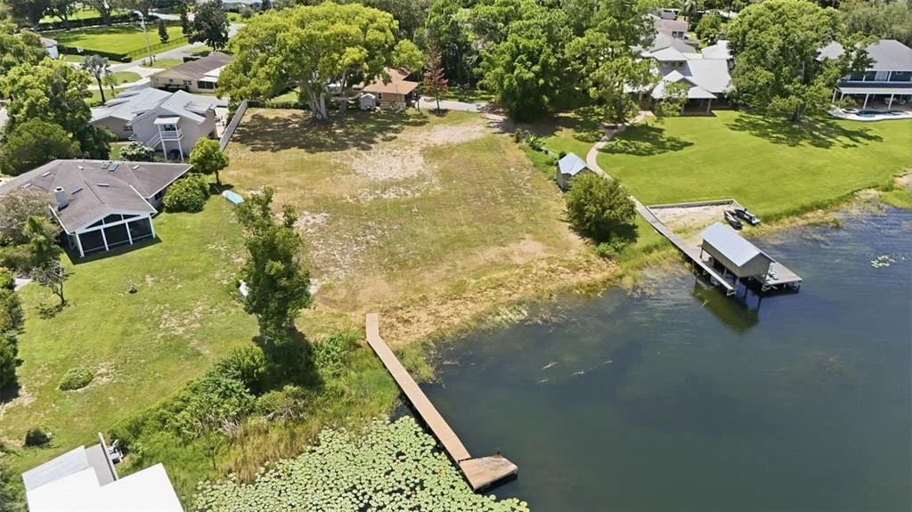 Photo of 1810 PINEWAY COURT