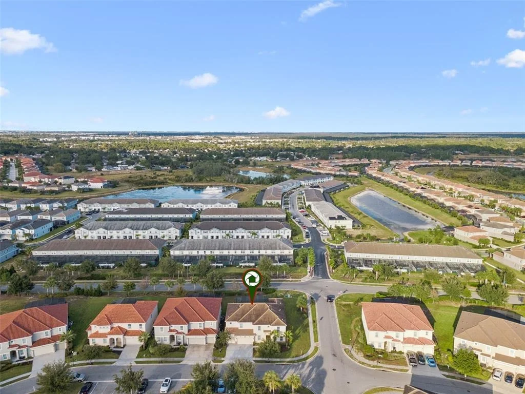 Photo of 6000 OAK GREEN LOOP