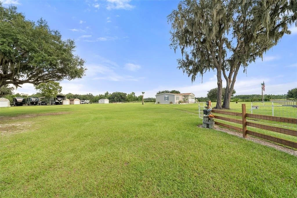 Photo of 4600 HICKORY TREE RD