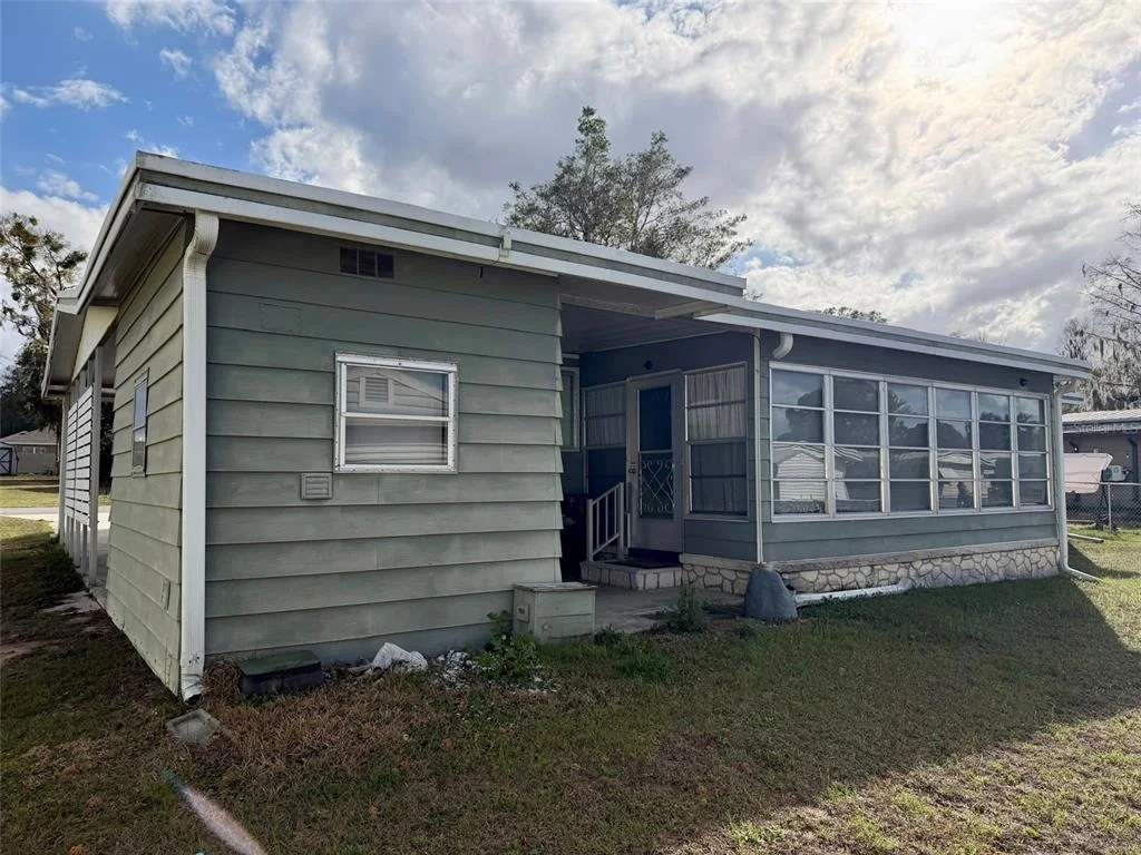 Photo of 6571 NE 1ST PLACE