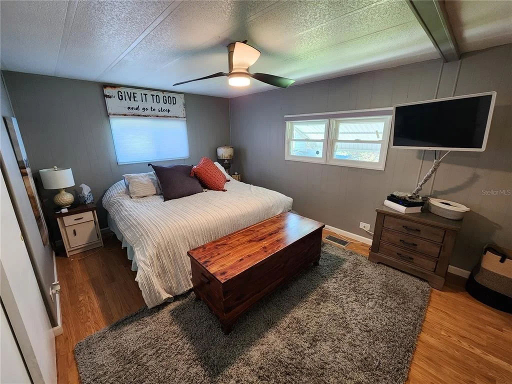 Photo of 5316 CHATEAU LANE