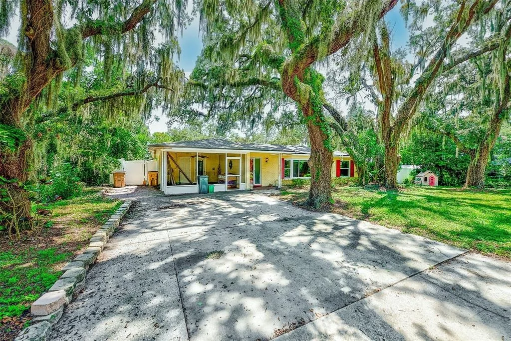 Photo of 303 SAINT AUGUSTINE AVENUE