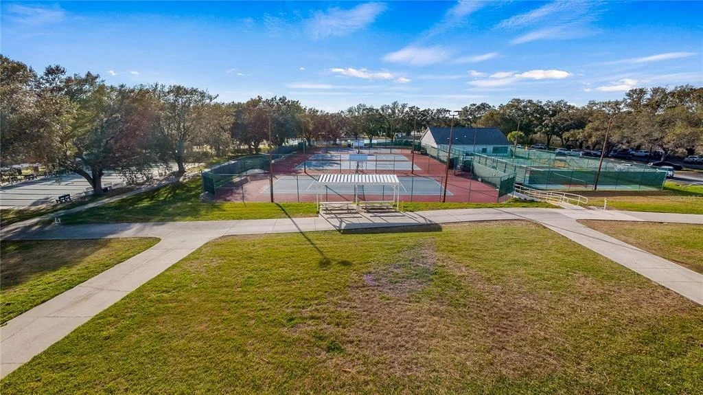 Photo of 4517 EAGLEWOOD DRIVE