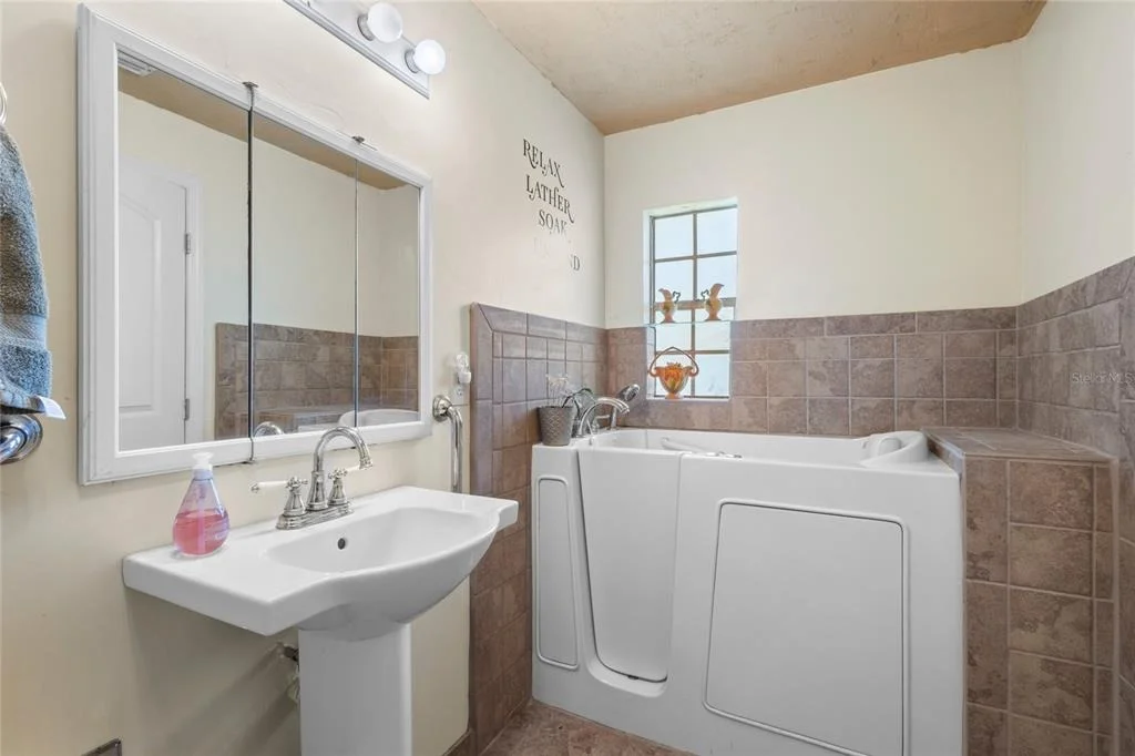 Photo of 18951 SE 15TH STREET