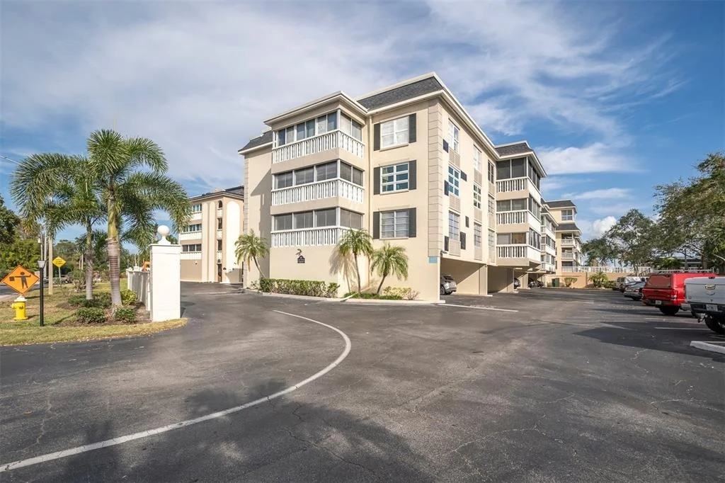 Photo of Unit 103 at 155 BLUFF VIEW DRIVE