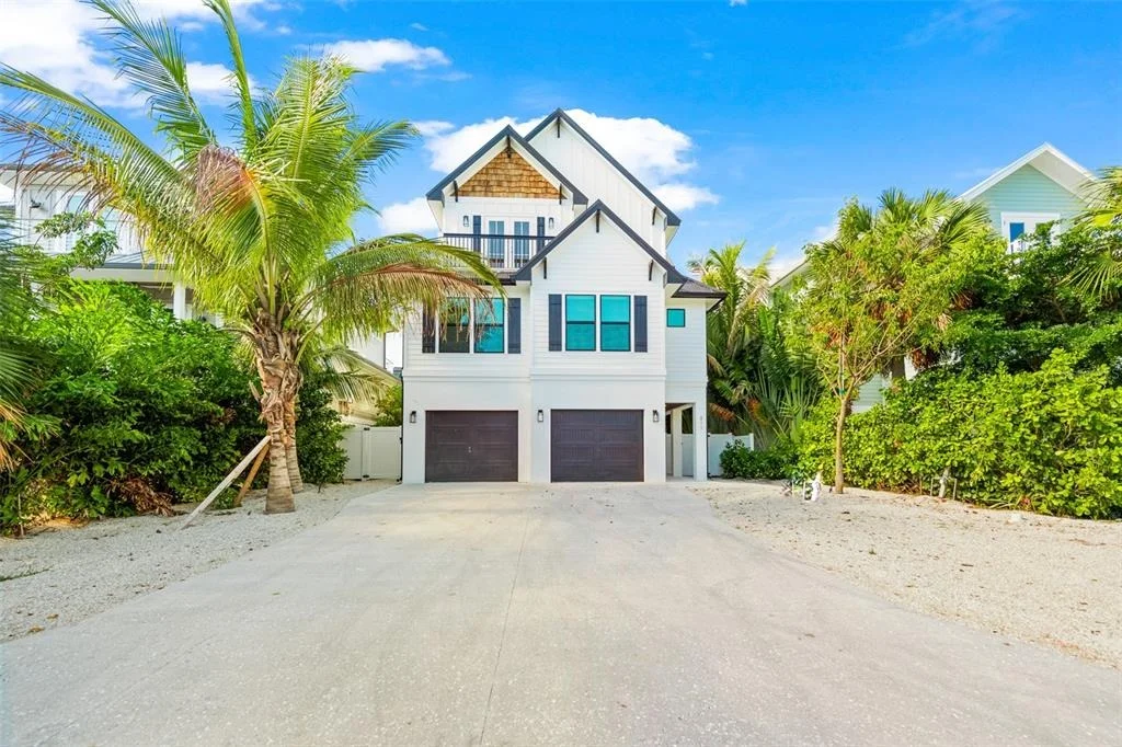 Photo of 211 GRANT DRIVE