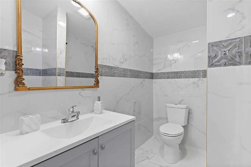 Photo of 1375 LAKE DRIVE