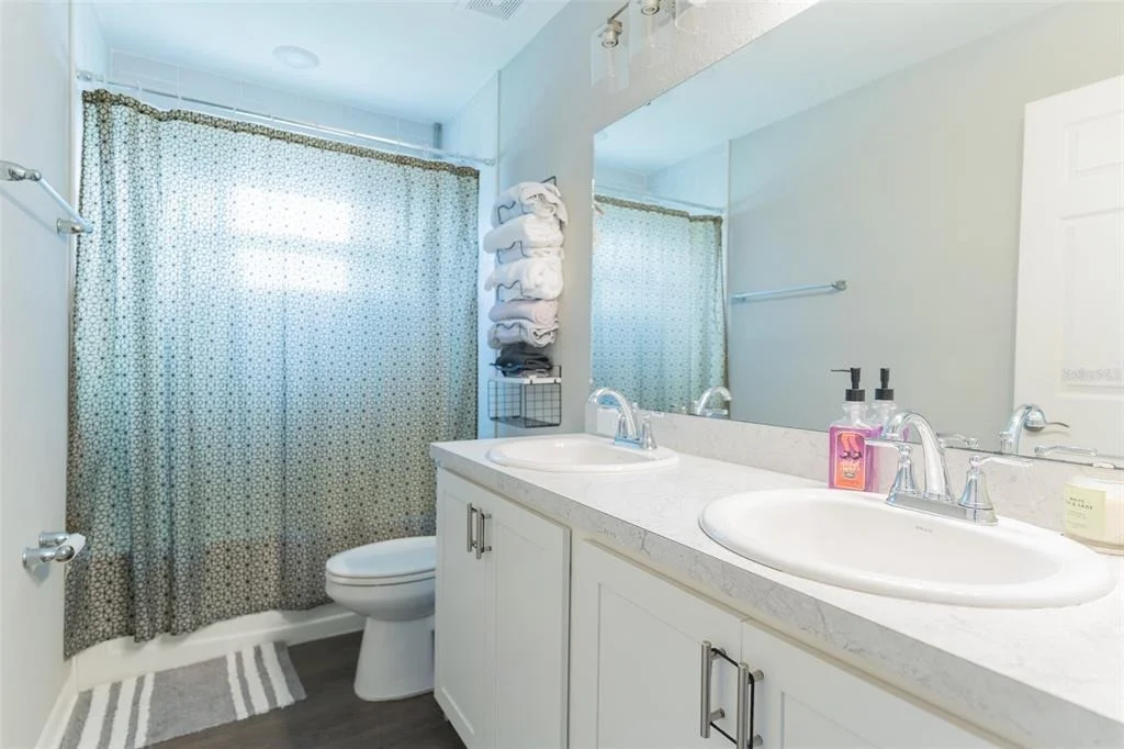 Photo of 3030 LAUREL OAK LANE