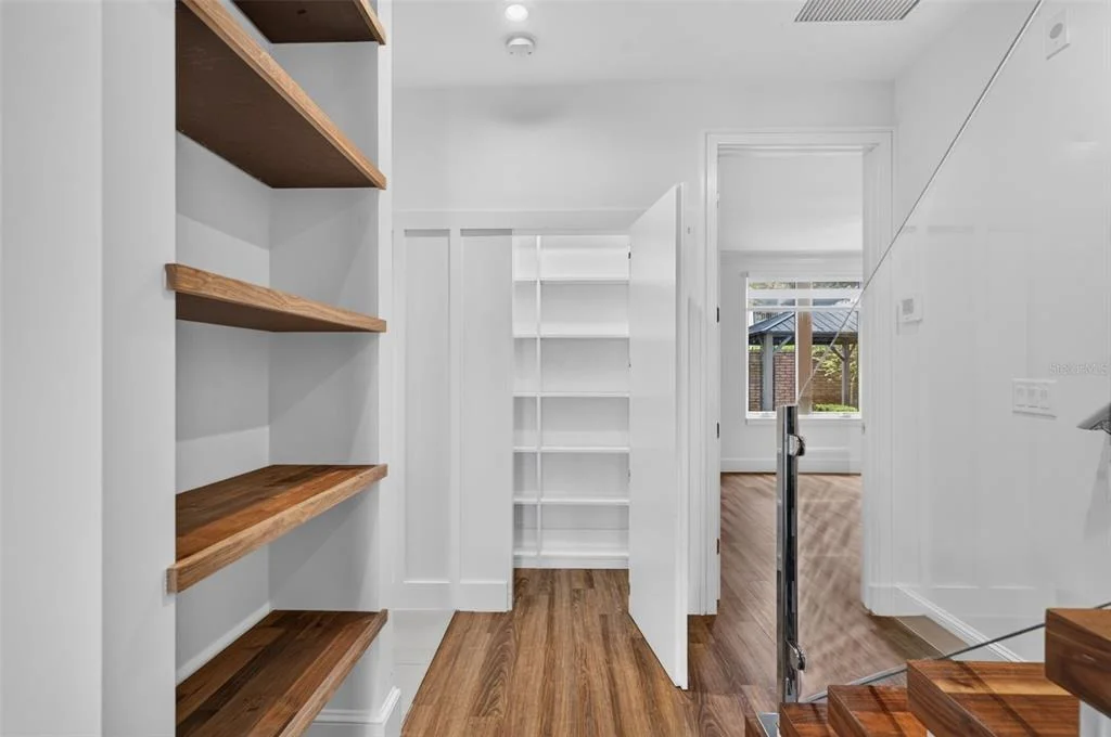 Photo of 720 PANSY AVENUE