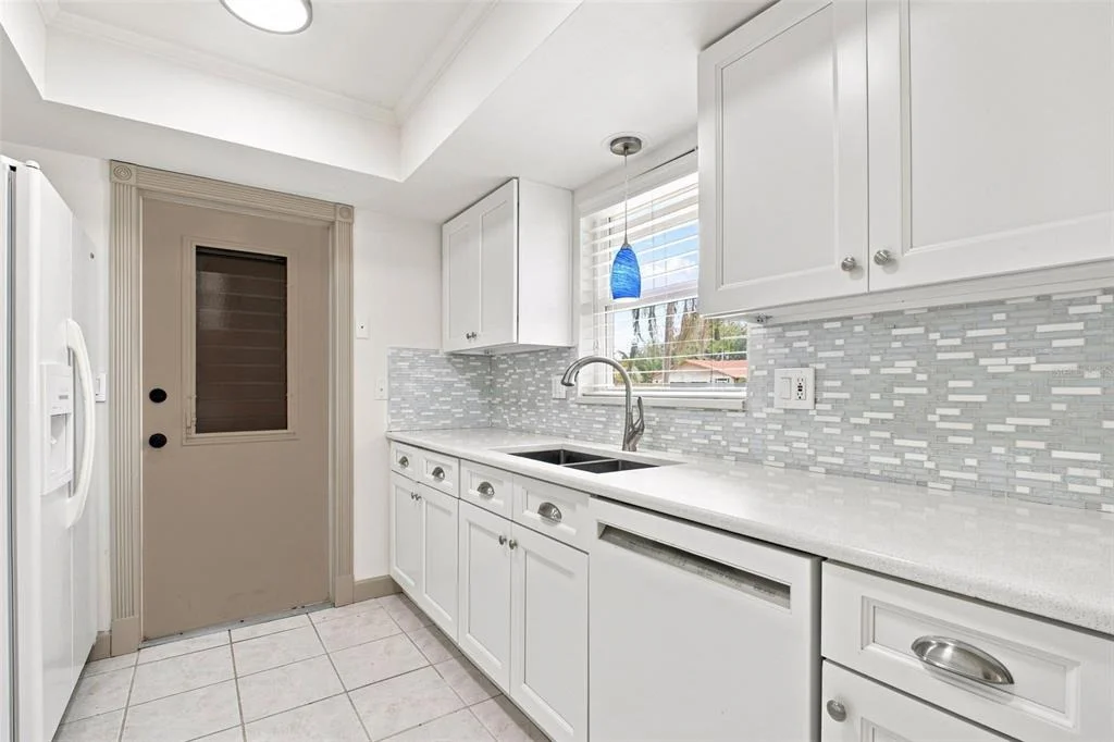 Photo of 2336 MALCOLM DRIVE