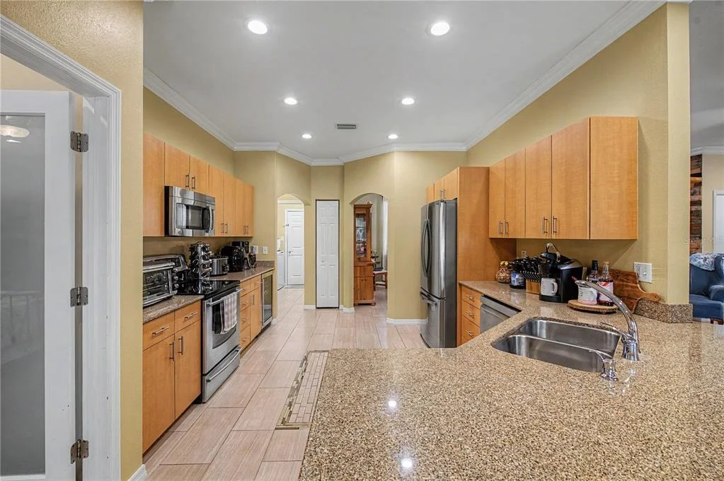 Photo of 2216 PINECREST DRIVE
