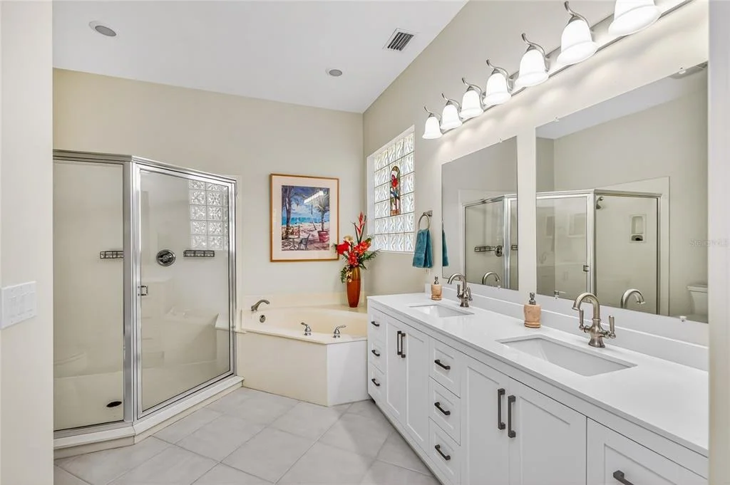 Photo of 3337 SUNSET KEY CIRCLE