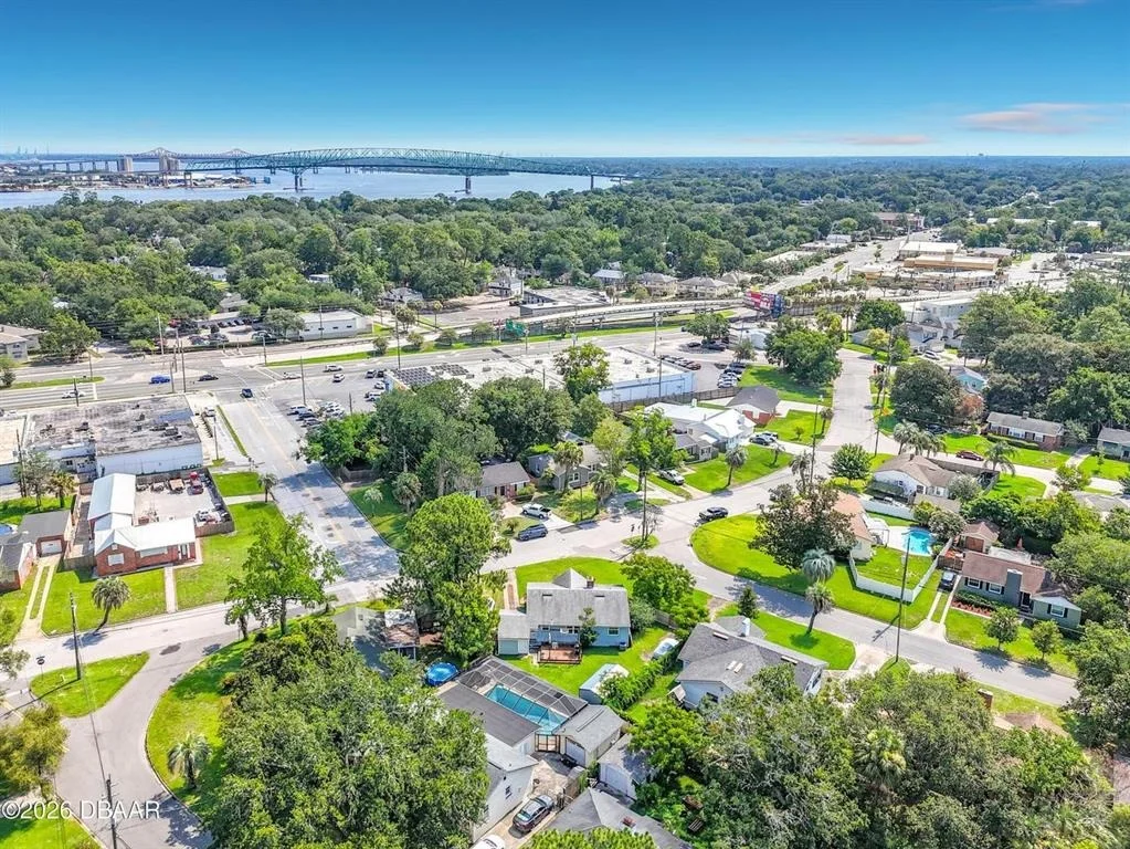 Photo of 2615 RIDGEWOOD ROAD