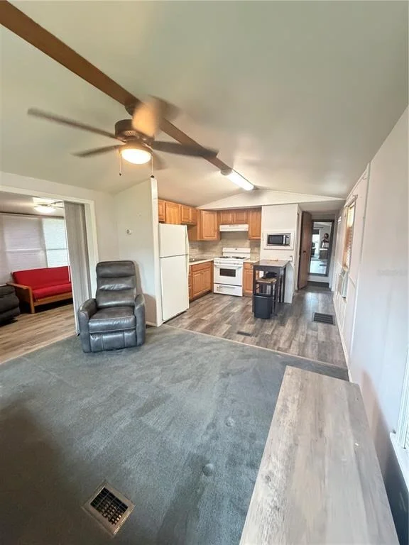 Photo of 41 EAGLE POINT N