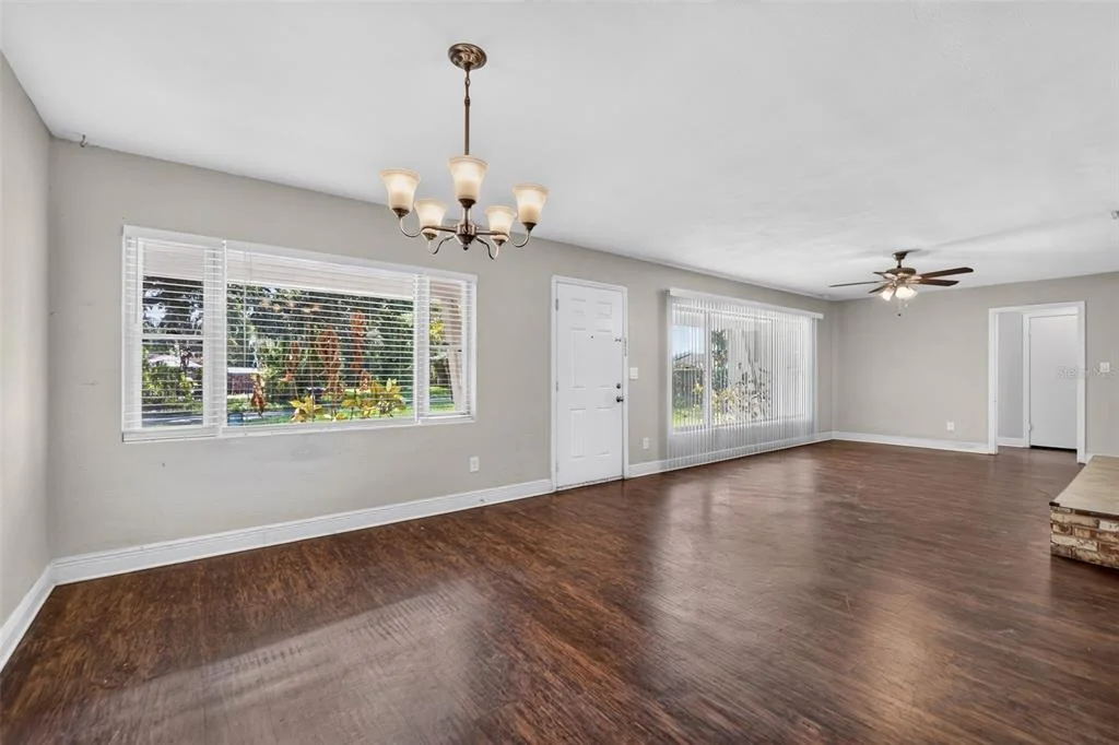 Photo of 351 STARLING ROAD