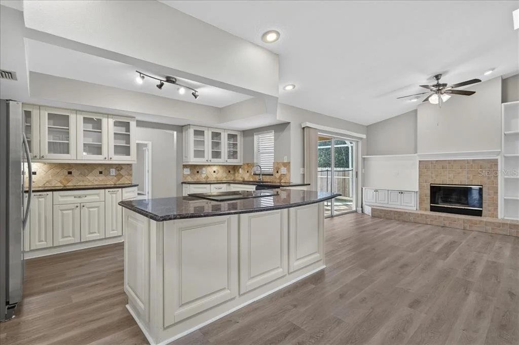 Photo of 854 CHRISTINA CIRCLE