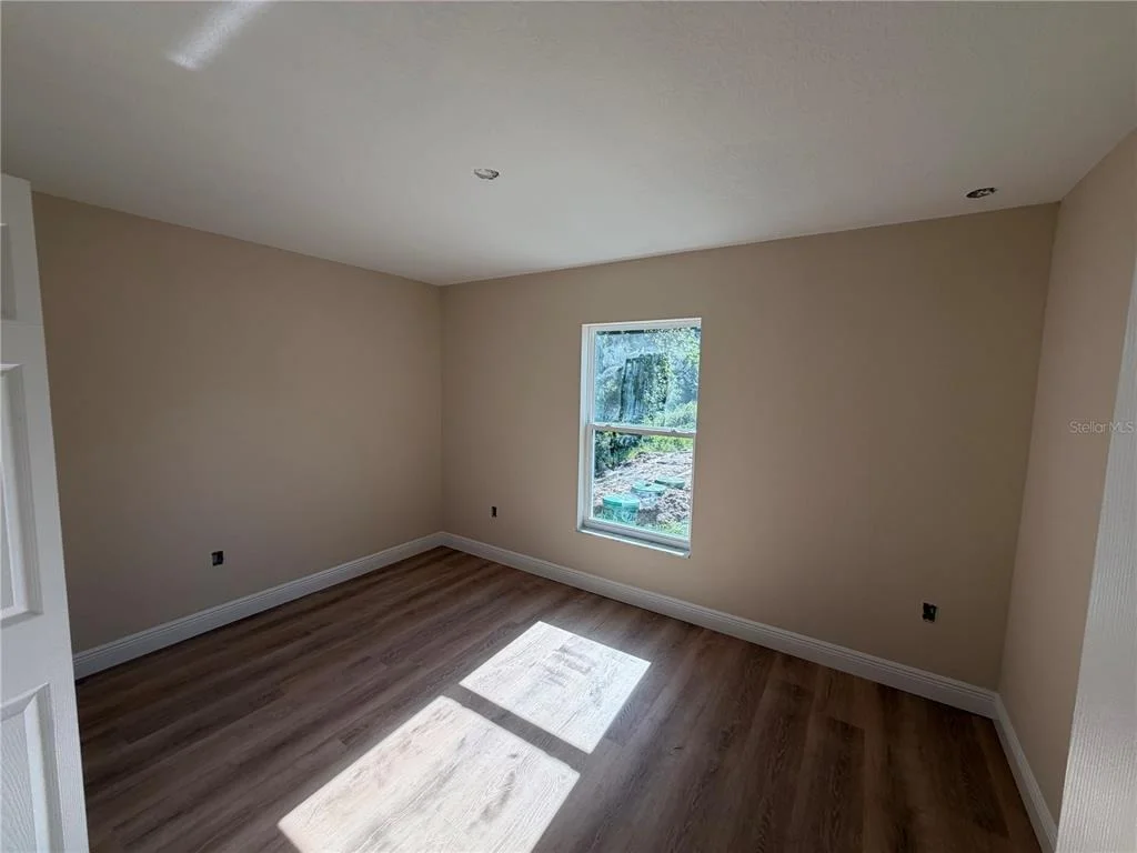 Photo of 851 SE 28TH STREET