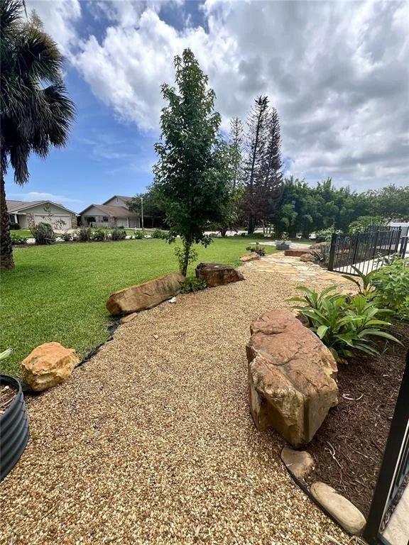 Photo of 1 HARRIS CIRCLE