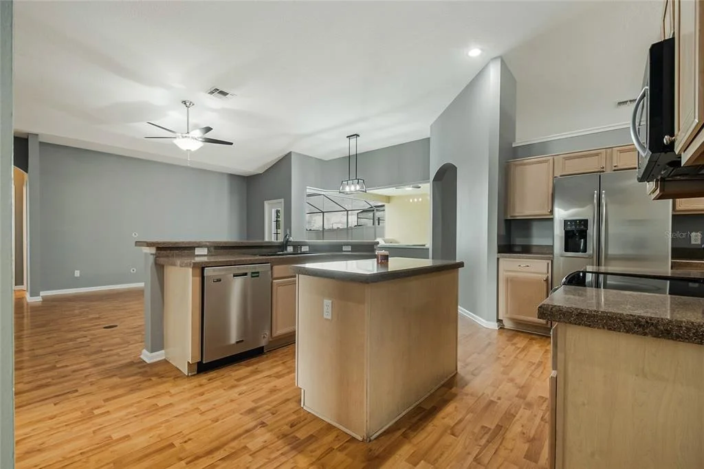 Photo of 116 OAK GROVE CIRCLE