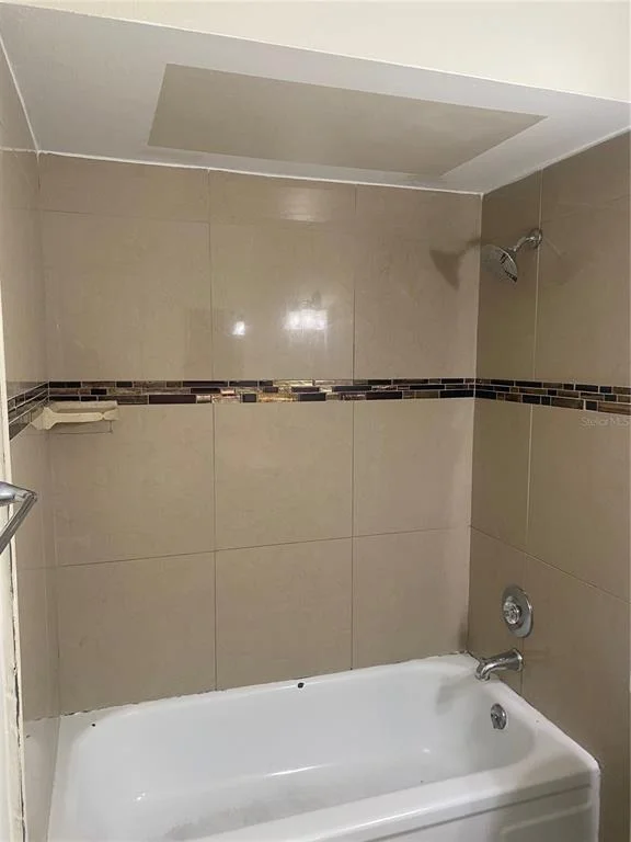 Photo of 1608 LONG LANE