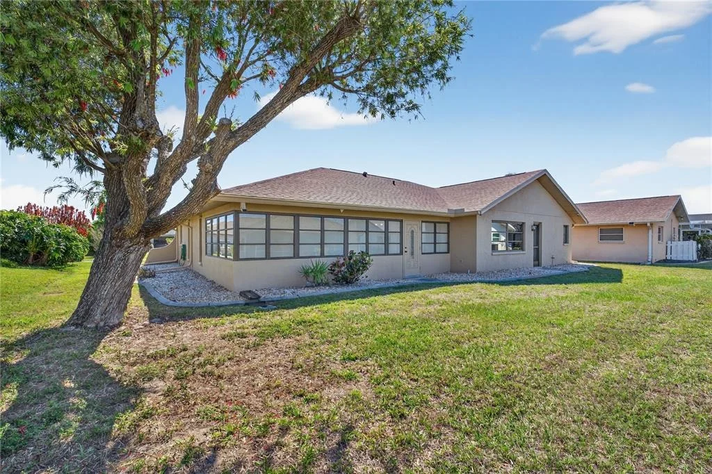 Photo of 5852 LINCOLN ROAD