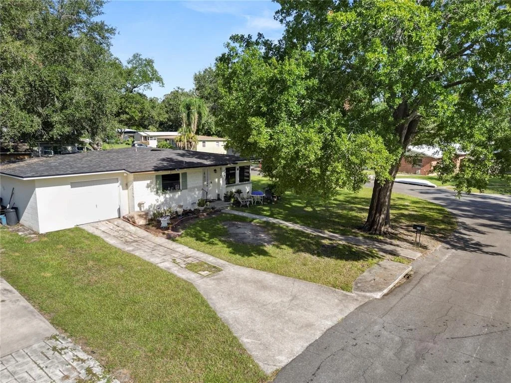 Photo of 621 HILLSIDE DRIVE