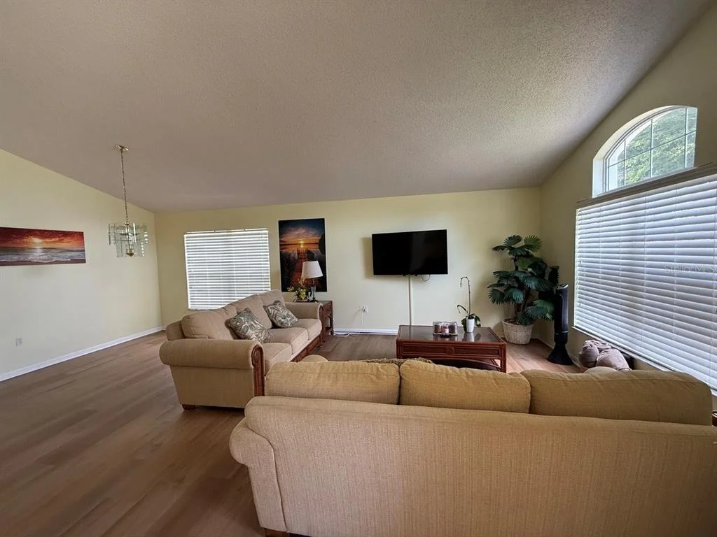 Photo of 318 LANGHAM DRIVE